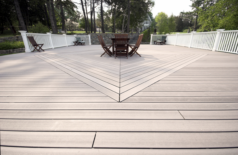 Terrassendielen als Beispiel für den Außenbereich